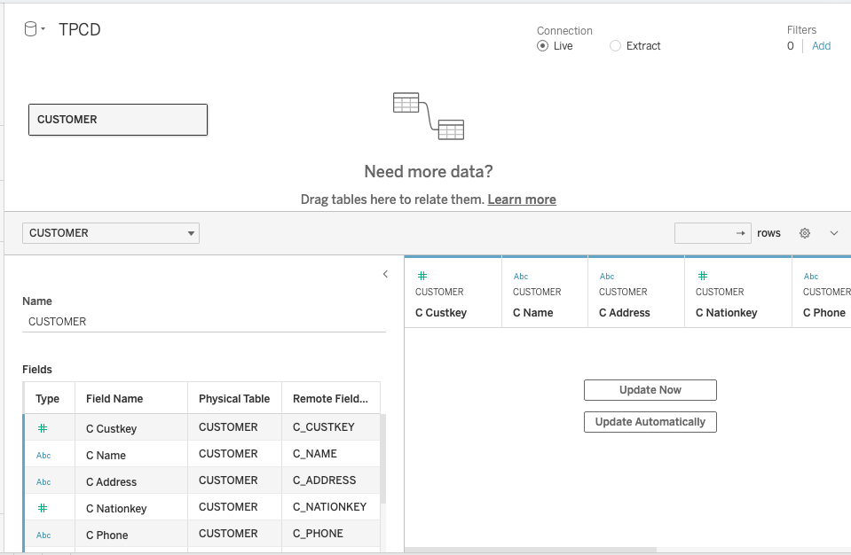 Рабочая книга Tableau с таблицей CUSTOMER, перетянутой на холст: видны заголовки столбцов, но данные отсутствуют